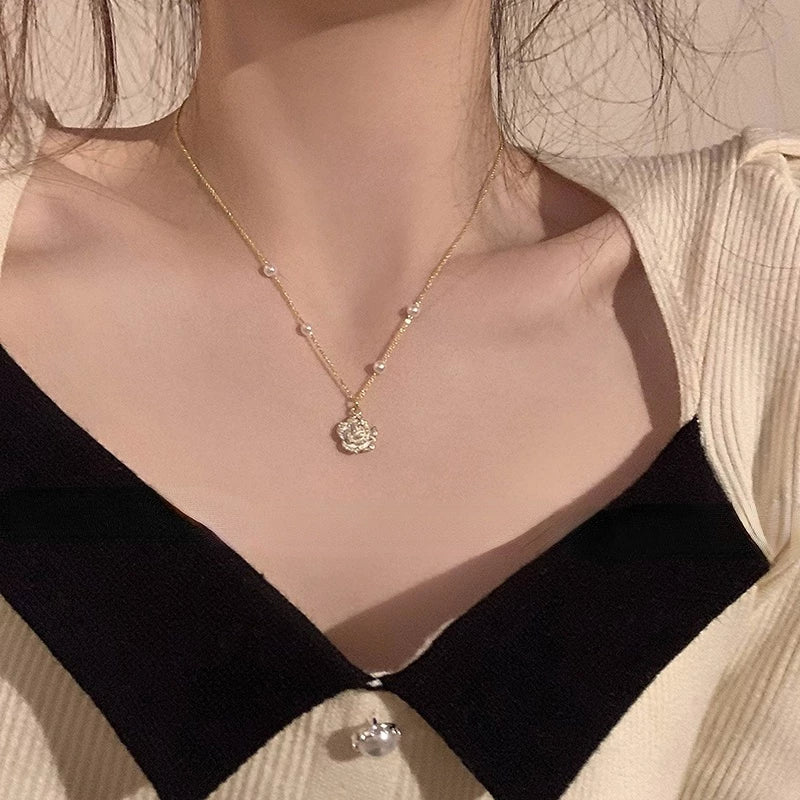 ▪︎ Collar Camelia con Perla Elegance