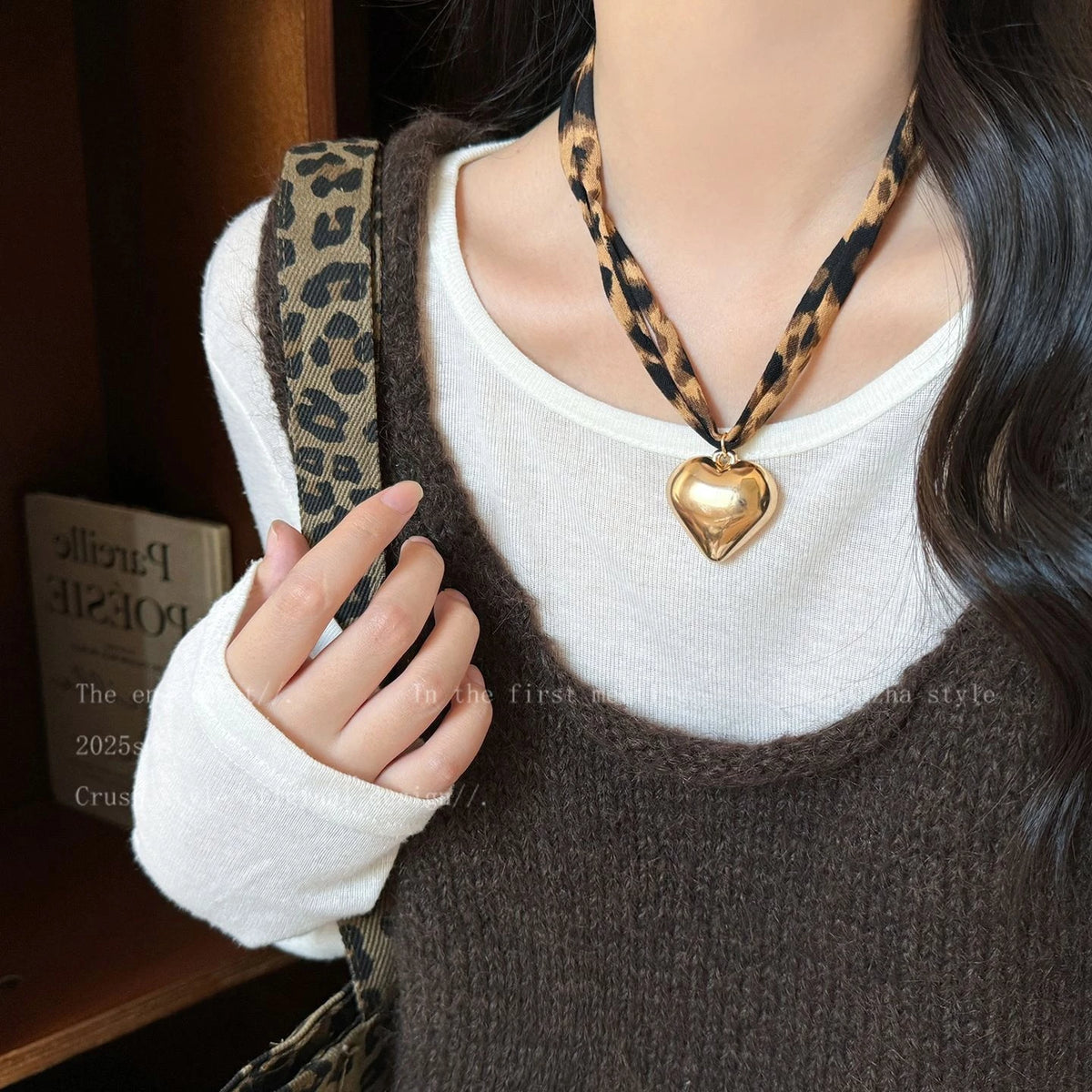 ▪︎ Gargantilla Leopardo con Corazón Wild Chic