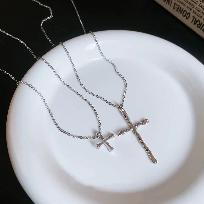 ▪︎ Collar Cruz Triple Capa Silver Glow