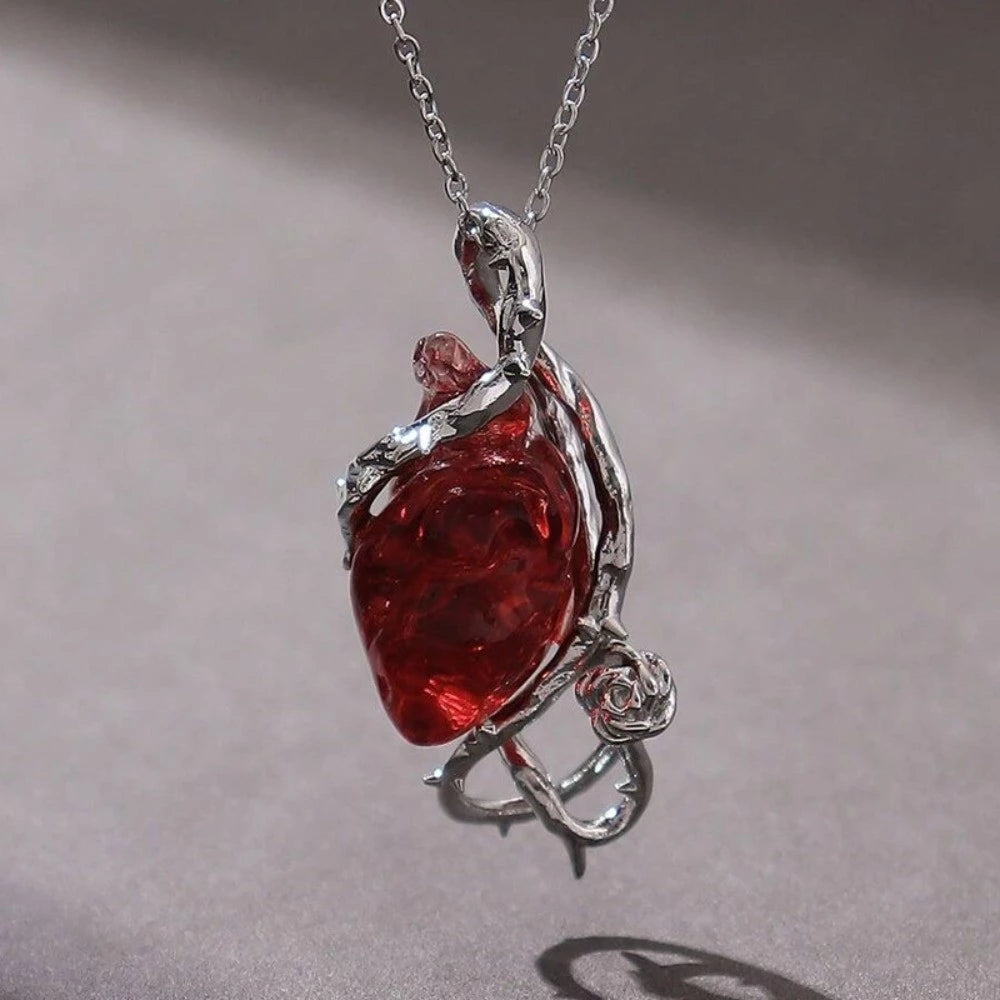 ▪︎ Collar Corazón Dark Red con Detalle Calavera